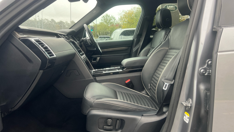 Land Rover Discovery 3.0 SD6 HSE 5dr Auto Diesel Station Wagon